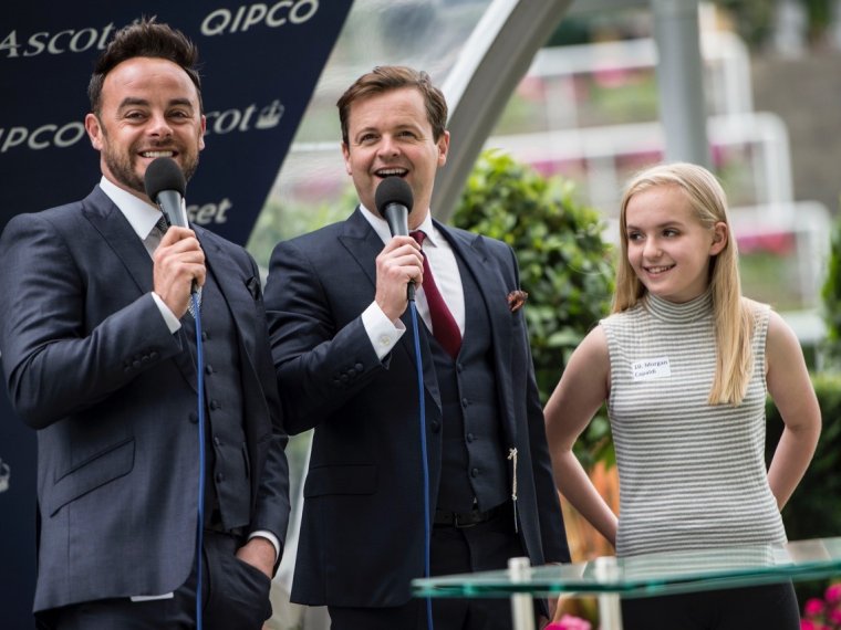 The kids of Colts & Fillies ask Ant & Dec! 